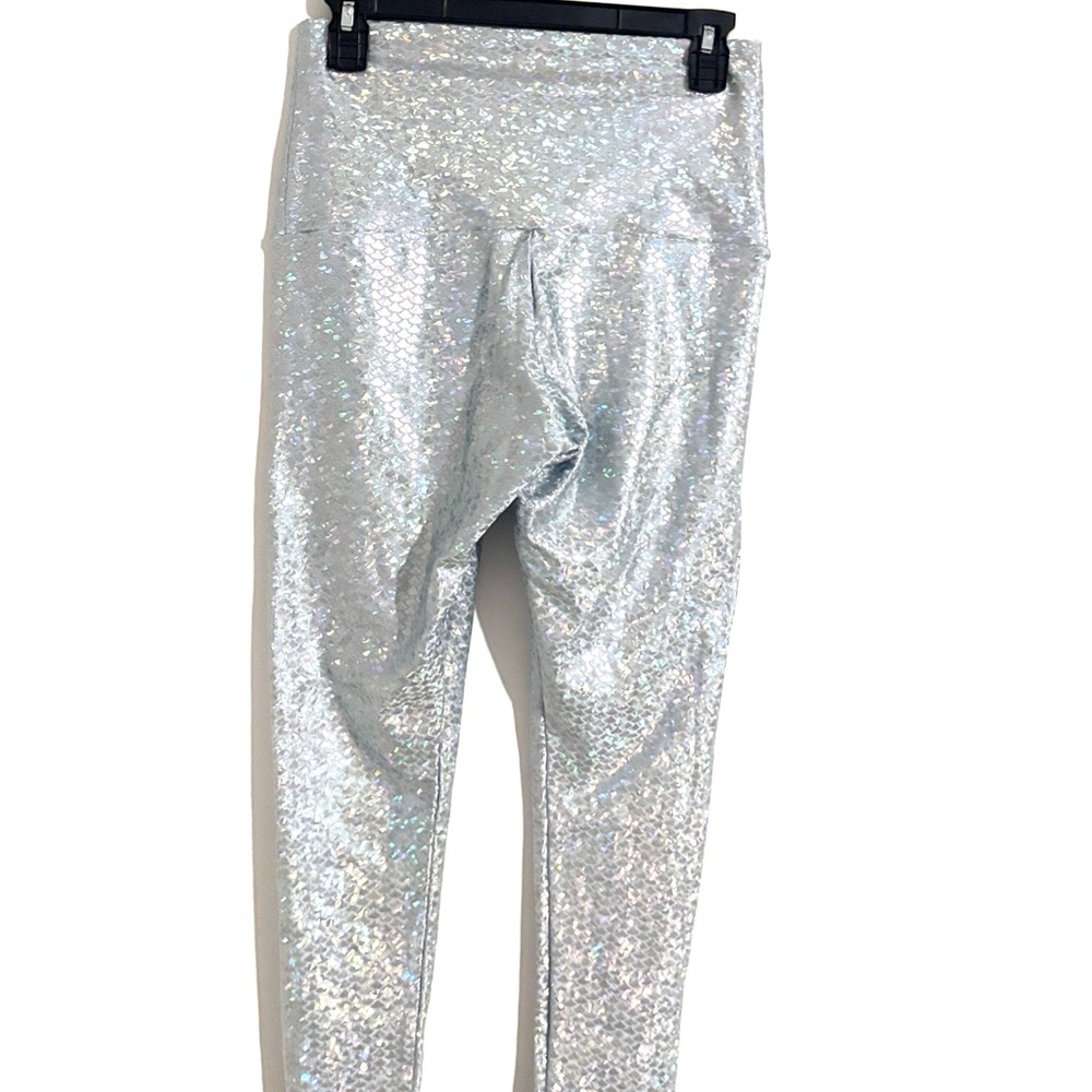 Emily Hsu Designs Silver Holographic High-Waist Leggings - Picture 5 of 12